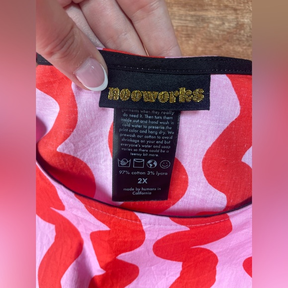 Nooworks Big Pocket dress size 2X red pink squiggle artsy cotton made in CA - Picture 9 of 10